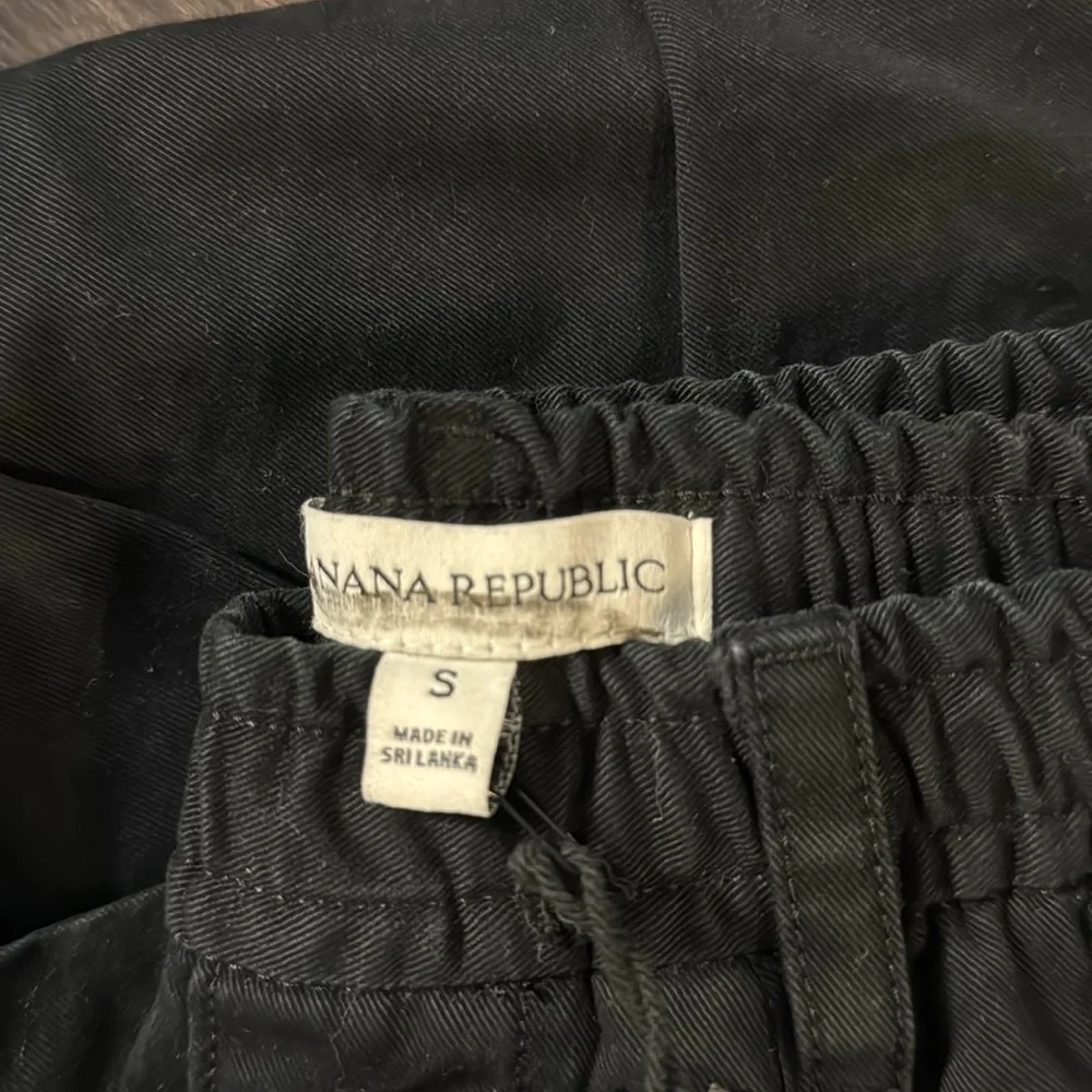 NWT! Banana Republic Black Loose Lightweight Cotton Pull-on Pant - Multiple 🩷